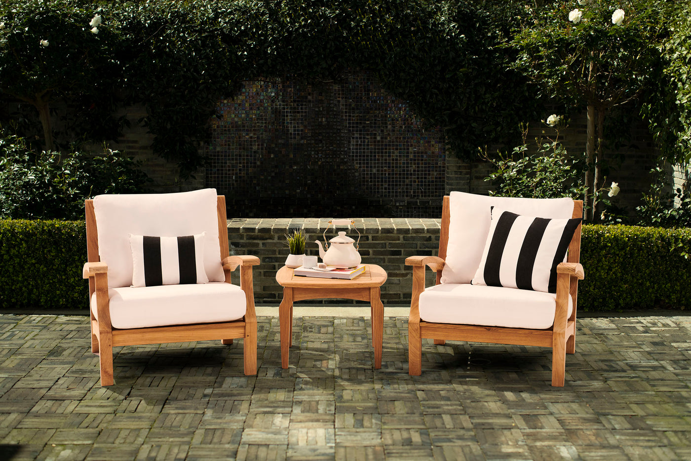  Yardbird Winnie Bistro Set Outdoor Furniture